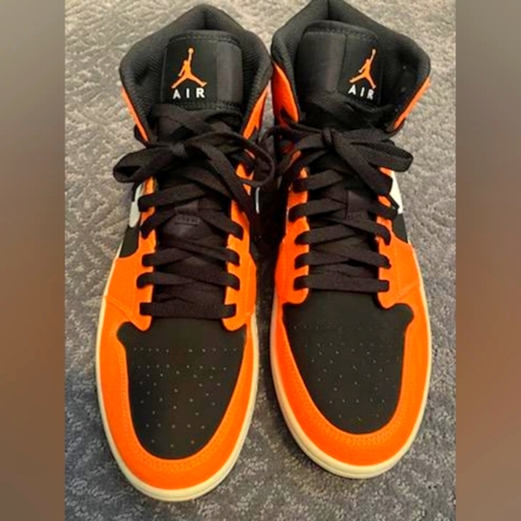 Nike Air Jordan 1 Mid Black Cone - 10.5 - Picture 6 of 11